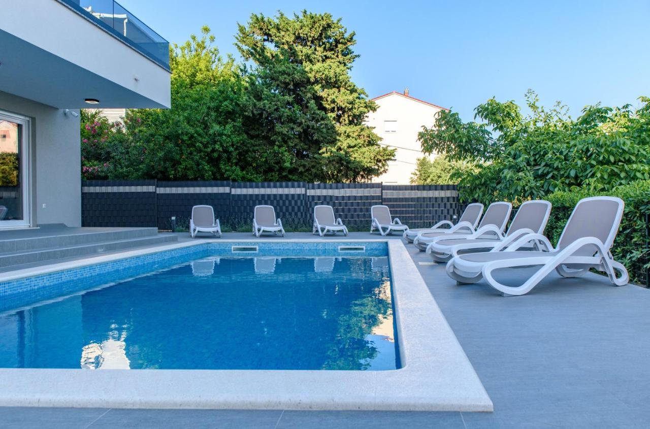 Seka Apartments With A Pool Kaštela Buitenkant foto