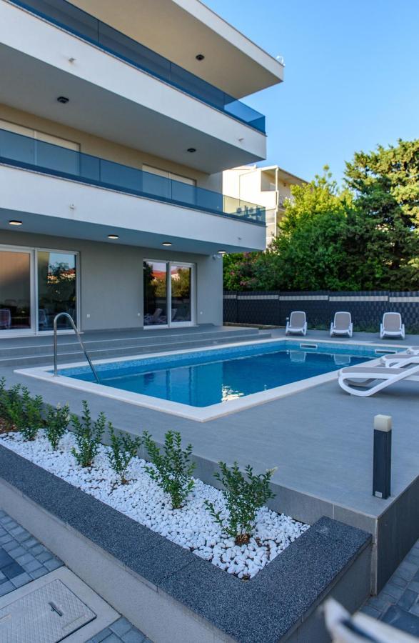 Seka Apartments With A Pool Kaštela Buitenkant foto